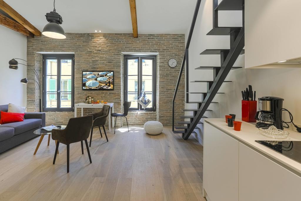My Casa - 4 Place Massena - Duplex นีซ ภายนอก รูปภาพ